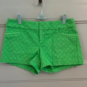 Lilly Pulitzer Green Textured shorts size 2